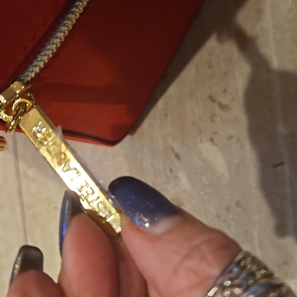 Estee Lauder Limited Edition Red Zipper Travel Train Case - Picture 6 of 9